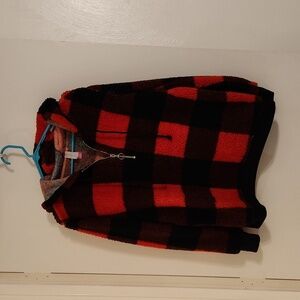 Red and black plaid / buffalo plaid / hoodie